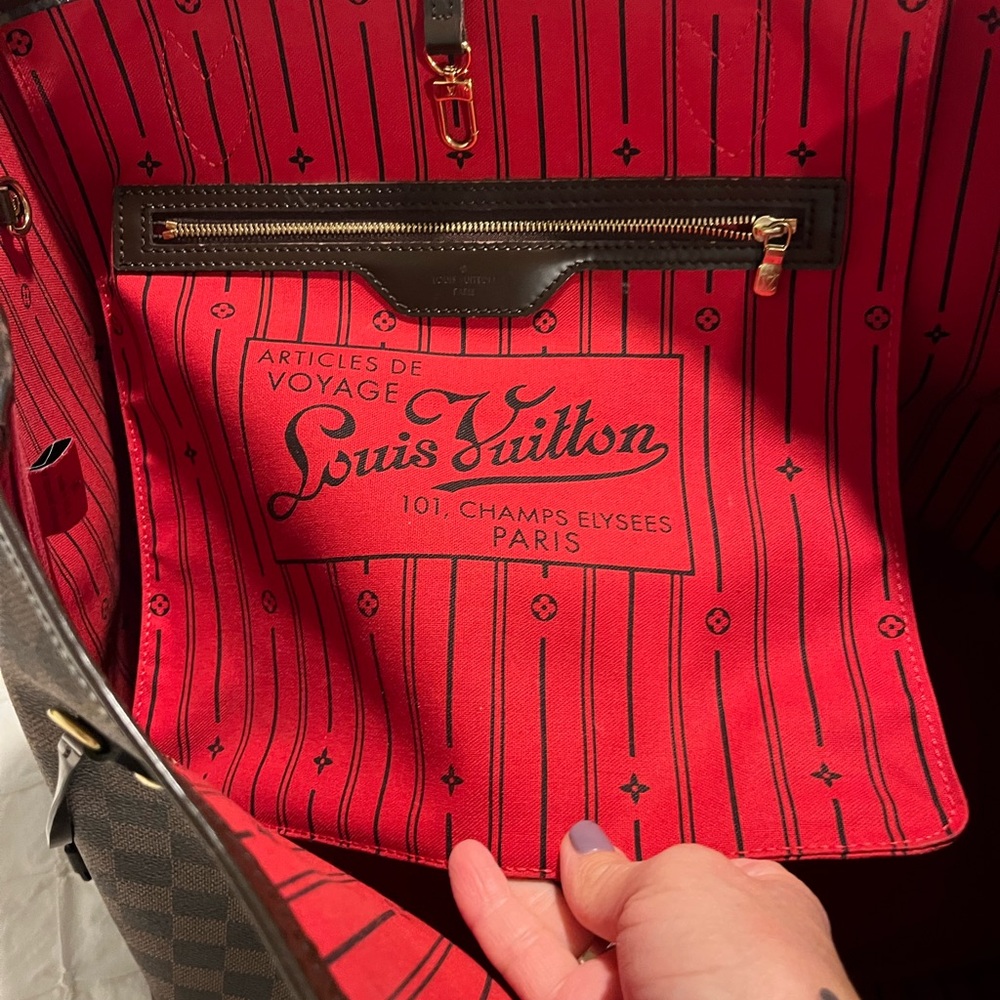 Louis Vuitton Neverfull - Picture 5 of 16